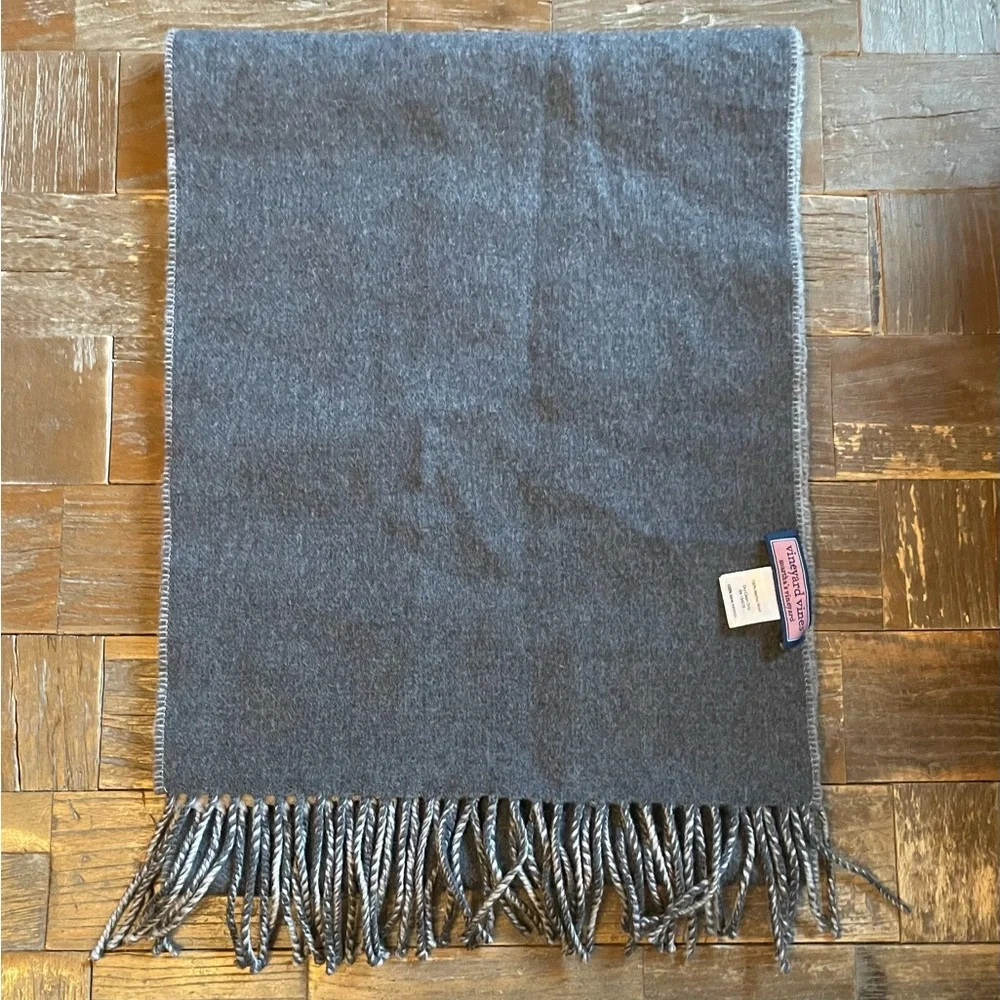 Vineyard Vines Merino Wool Two-Tone Fringe Scarf🖤